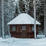 Apartament Auroralevi Sointuilevi, Log Cabin, Central, Sauna, 2 Passes Included *