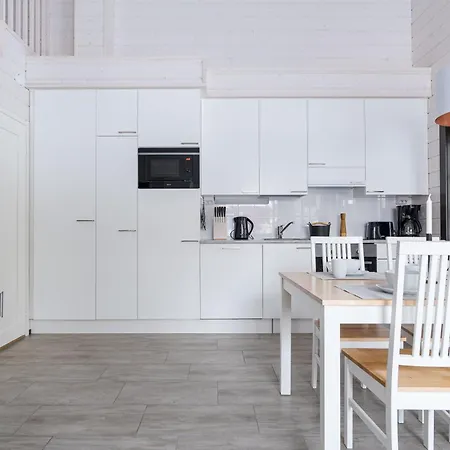 Auroralevi Sointuilevi B63, Central, Sauna, Nearby