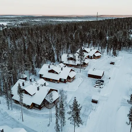 Auroralevi Sointuilevi, Log Cabin, Central, Sauna, 2 Passes Included 아파트 레비