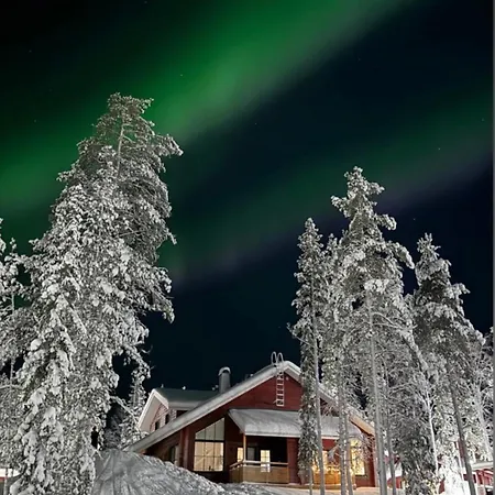 Auroralevi Sointuilevi, Log Cabin, Central, Sauna, 2 Passes Included 아파트