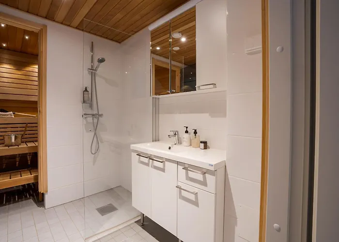 Auroralevi Sointuilevi B63, Central, Sauna, Nearby *